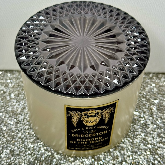 Bath & Body Works 3 Wick Candle Diamond of the Season Bridgerton Collection NWT - Picture 3 of 5